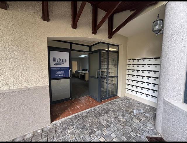 94M² OFFICE TO LET IN TYGER VALLEY